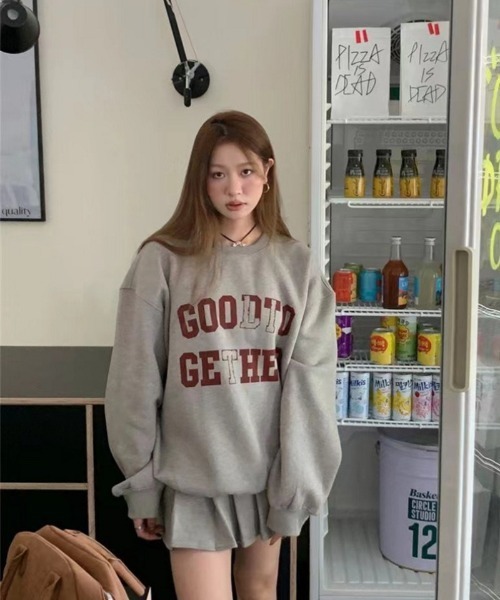おしゃれスタ(オシャレスタ)の「英字レターカジュアルトレーナー(スウェット・レディース・グレー・M/L/XL/XXL)」の2枚目の写真