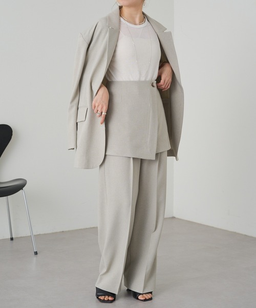 Omekashi（オメカシ）の「2WAY TRビスチェ（チューブトップ・レディース・ベージュ/ライトグレー・FREE）」の8枚目の写真