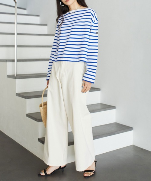 Doux archives（ドゥアルシーヴ）の「シームレスワイドストレートデニム（デニムパンツ・レディース・アイボリー/ブルー/ネイビー・MEDIUM/LARGE）」の5枚目の写真