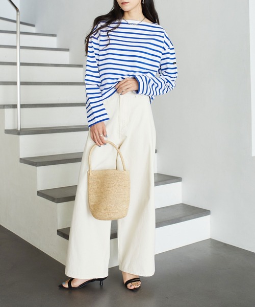 Doux archives（ドゥアルシーヴ）の「シームレスワイドストレートデニム（デニムパンツ・レディース・アイボリー/ブルー/ネイビー・MEDIUM/LARGE）」の6枚目の写真