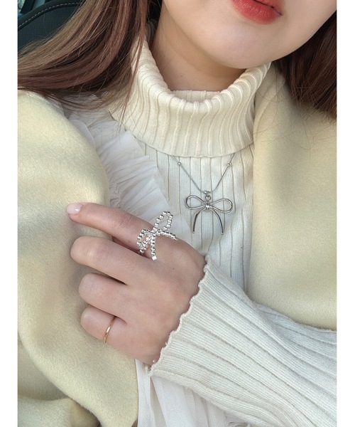 jumelle（ジュメロ）の「ribbon necklace（ネックレス・レディース・シルバー・FREE）」の12枚目の写真