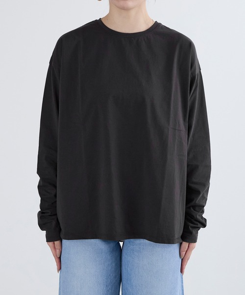 MICA&DEAL(マイカ&ディール)の「ベーシックロングTシャツ(Tシャツ/カットソー・レディース・ホワイト/スミクロ・FREE)」の3枚目の写真