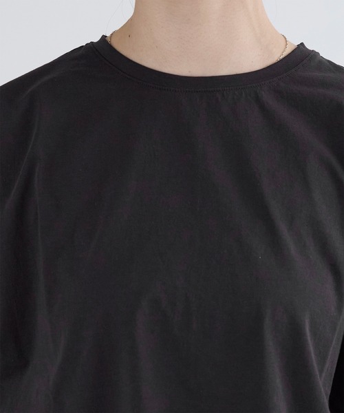 MICA&DEAL(マイカ&ディール)の「ベーシックロングTシャツ(Tシャツ/カットソー・レディース・ホワイト/スミクロ・FREE)」の6枚目の写真