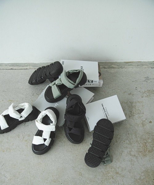 bohmal（ボマール）の「トラックソール厚底ベルトサンダル（サンダル・レディース・ブラック/ホワイト/モスグリーン・24.5cm/24.0cm/23.5cm/23.0cm）」の22枚目の写真