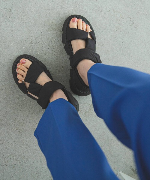 bohmal（ボマール）の「トラックソール厚底ベルトサンダル（サンダル・レディース・ブラック/ホワイト/モスグリーン・24.5cm/24.0cm/23.5cm/23.0cm）」の17枚目の写真