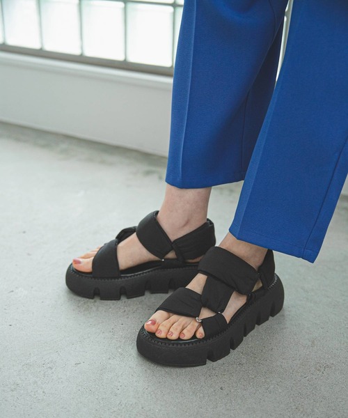 bohmal（ボマール）の「トラックソール厚底ベルトサンダル（サンダル・レディース・ブラック/ホワイト/モスグリーン・24.5cm/24.0cm/23.5cm/23.0cm）」の18枚目の写真