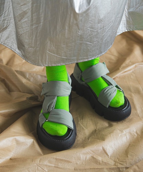 bohmal（ボマール）の「トラックソール厚底ベルトサンダル（サンダル・レディース・ブラック/ホワイト/モスグリーン・24.5cm/24.0cm/23.5cm/23.0cm）」の4枚目の写真
