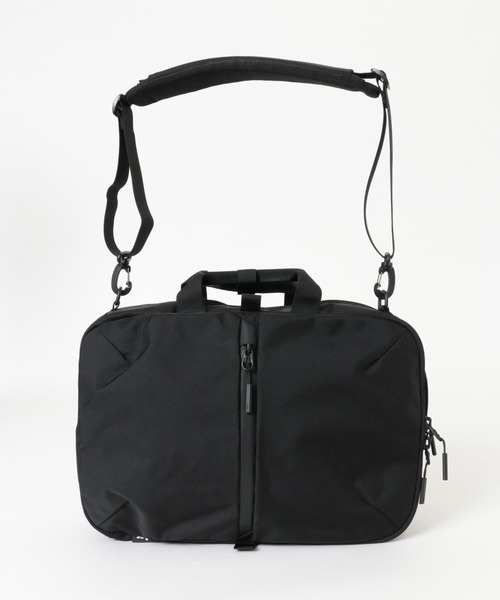 Aer（エアー）の「Aer　FLIGHT PACK 3（バックパック/リュック・メンズ・ブラック・FREE）」の4枚目の写真