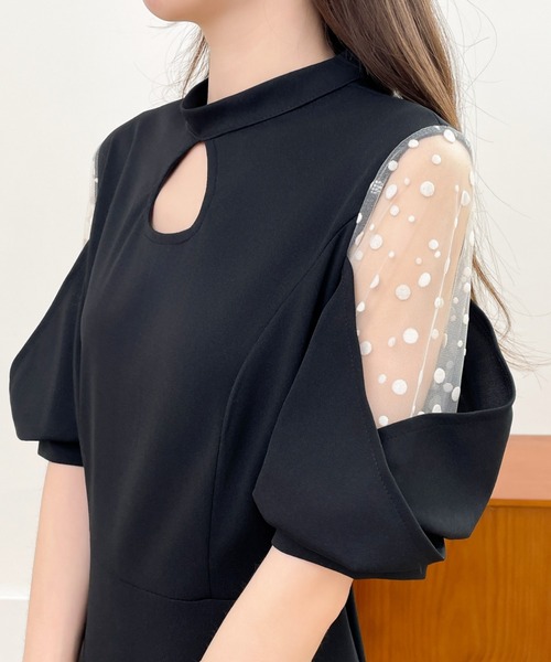 ABITOKYO(アビトーキョー)の「カットアウト袖異素材ドッキングフレアロングワンピース(ワンピース・レディース・ブラック/ベージュ・S/M)」の8枚目の写真