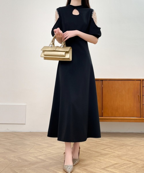 ABITOKYO(アビトーキョー)の「カットアウト袖異素材ドッキングフレアロングワンピース(ワンピース・レディース・ブラック/ベージュ・S/M)」の19枚目の写真