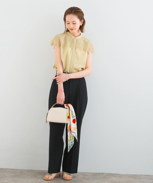 URBAN RESEARCH ROSSO WOMEN（アーバンリサーチ　ロッソ）の「『一部WEB限定カラー』ウォッシャブルヨークレースブラウス（シャツ/ブラウス・レディース・オフホワイト/イエロー系その他/ブラック/ブルー系その他・FREE）」の14枚目の写真