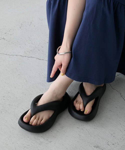 forksy.（フォルクシー）の「【forksy.】厚底リカバリーサンダル＆メッシュ巾着バッグセット（サンダル・レディース・ピンク/ホワイト/ブラック/イエロー・S/L/M）」の13枚目の写真