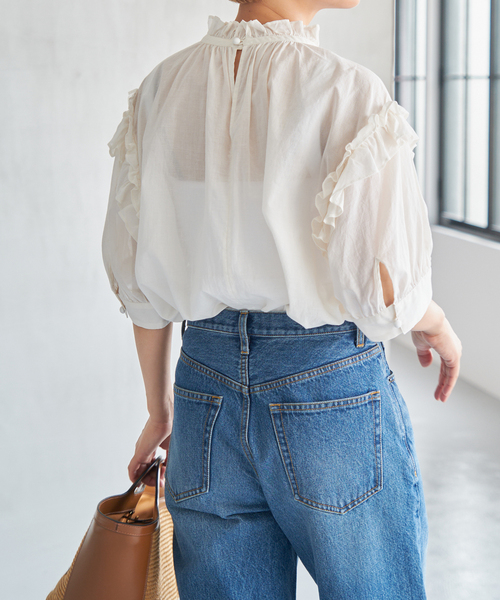 Spick & Span(スピックアンドスパン)の「コットンボイルフリルブラウス(シャツ/ブラウス・レディース・ホワイト/ベージュ/ネイビー・FREE)」の9枚目の写真