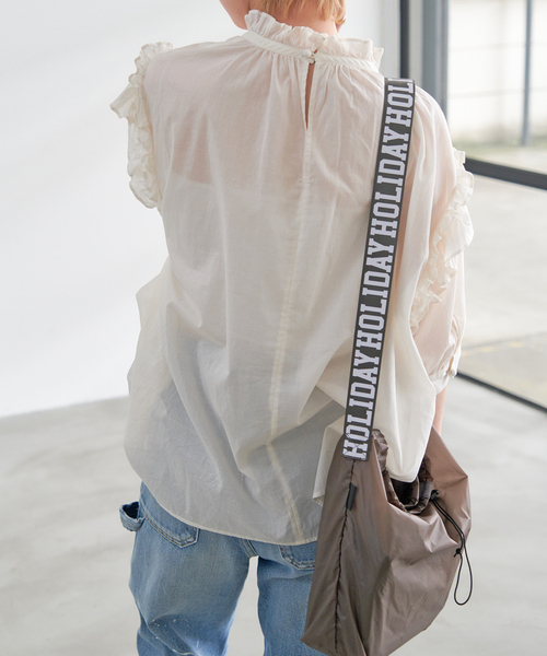 Spick & Span(スピックアンドスパン)の「コットンボイルフリルブラウス(シャツ/ブラウス・レディース・ホワイト/ベージュ/ネイビー・FREE)」の18枚目の写真