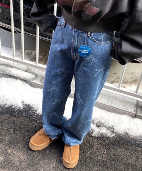 LYEON(リヨン)の「リボン抜染セミワイドデニム(デニムパンツ・レディース・ブルー・SMALL/MEDIUM/LARGE)」の11枚目の写真