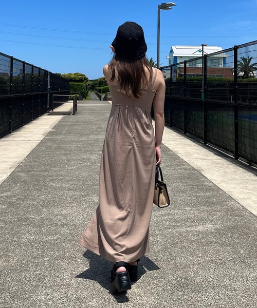 non-hedge（ノンヘッジ）の「スリット入りロングキャミワンピース（ワンピース・レディース・モカ/ベージュ/ブラック/チャコールグレー・FREE）」の7枚目の写真