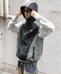 ALAND | 【UNISEX】Filluminte／NYLONフードベスト  2122201(ナイロンジャケット)