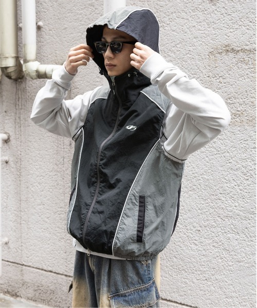 ALAND（エーランド）の「【UNISEX】Filluminate／NYLONフード