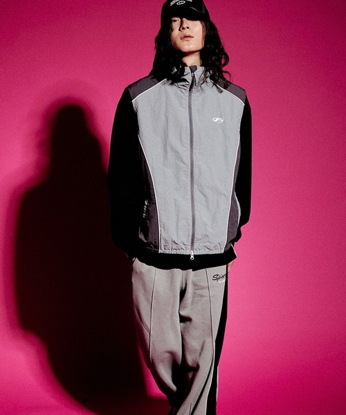 ALAND（エーランド）の「【UNISEX】Filluminate／NYLONフード