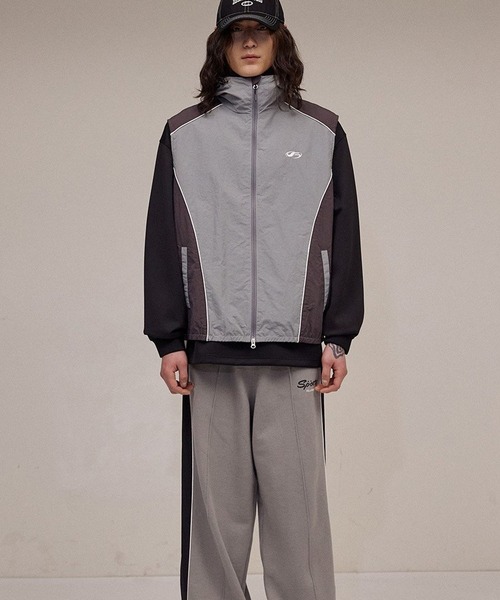 ALAND（エーランド）の「【UNISEX】Filluminate／NYLONフードベスト