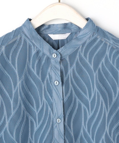 NICOLE white（ニコルホワイト）の「シアージャガードチュニックブラウス（シャツ/ブラウス・レディース・ブラック/オフホワイト/ブルー・FREE）」の8枚目の写真