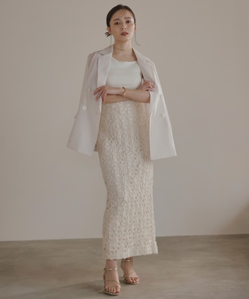 anuans（アニュアンス）の「リボンエンブロイダリーストレート