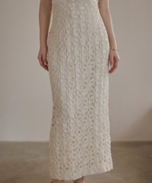 anuans（アニュアンス）の「リボンエンブロイダリーストレート