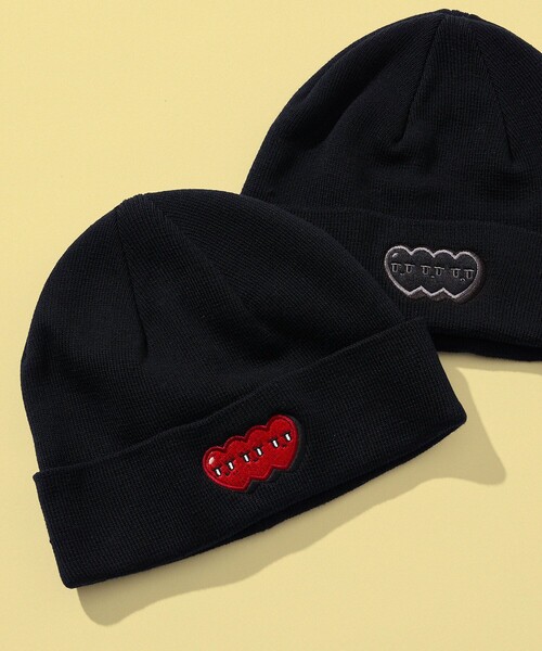 FREAK'S STORE（フリークスストア）の「Kurt Wu/カート ウー triple love ビーニー/トリプルラブ/ハートデザイン/ニット帽（ニットキャップ/ビーニー・メンズ・ブラック/レッド・ﾌﾘ-）」の2枚目の写真