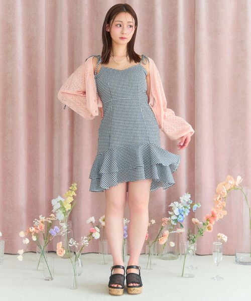 MAJESTIC LEGON（マジェスティックレゴン）の「ショルダーリボンミニキャミワンピ（ワンピース・レディース・ホワイト系その他/ホワイト系その他2/ブラック系その他・MEDIUM）」の17枚目の写真