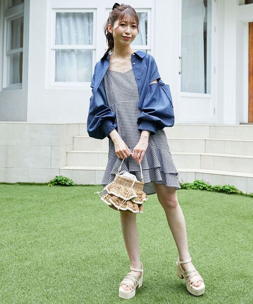 MAJESTIC LEGON（マジェスティックレゴン）の「ショルダーリボンミニキャミワンピ（ワンピース・レディース・ホワイト系その他/ホワイト系その他2/ブラック系その他・MEDIUM）」の14枚目の写真