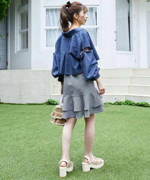 MAJESTIC LEGON（マジェスティックレゴン）の「ショルダーリボンミニキャミワンピ（ワンピース・レディース・ホワイト系その他/ホワイト系その他2/ブラック系その他・MEDIUM）」の12枚目の写真