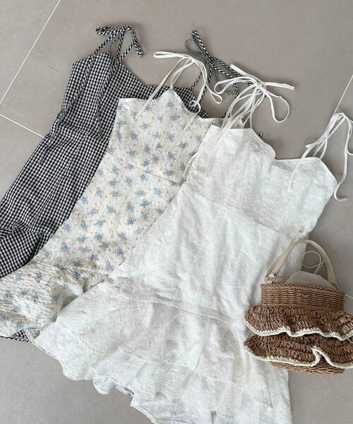 MAJESTIC LEGON（マジェスティックレゴン）の「ショルダーリボンミニキャミワンピ（ワンピース・レディース・ホワイト系その他/ホワイト系その他2/ブラック系その他・MEDIUM）」の6枚目の写真