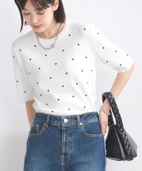 PICCIN PERLA（ピッチンペルラ）の「ハート柄刺繍リブニット（ニット/セーター・レディース・ブラック/オフホワイト/ホワイト系その他・M）」の4枚目の写真