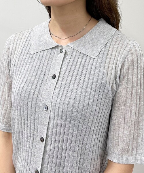 fredy emue（フレディエミュ）の「【インフルエンサー別注カラーあり】シアーリブ半袖シャツカーディガン（カーディガン/ボレロ・レディース・チャコールグレー/ライトグレー/アイボリー/グレイッシュブルー/ピンク・38）」の8枚目の写真