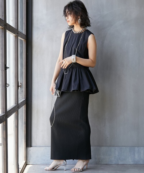 GEVS.（ジェイヴィス）の「＜大きいサイズ＞ ペプラムフリルノースリーブブラウス GEVS.（シャツ/ブラウス・レディース・グレー/ブラック・5L/4L/3L/LL/L）」の12枚目の写真