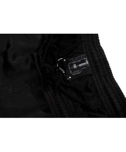 GRAF&WU(グラフアンドユー)の「A'GEM/9 × .kom 『GRAF&WU/グラフアンドユー』 ロゴショートパンツ(その他パンツ・レディース・ホワイト/ブラック/グレー・L/M)」の7枚目の写真