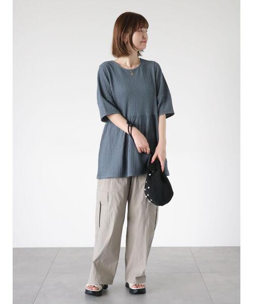 Lugnoncure(ルノンキュール)の「ペプラムふくれカットソー(Tシャツ/カットソー・レディース・オフホワイト/ネイビー/ブラック・F)」の8枚目の写真