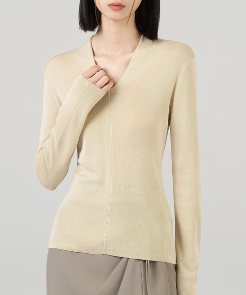 セール】Vネックのシンプル薄手ニット（ニット/セーター