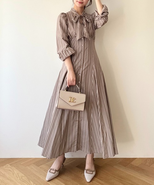 DEICY（デイシー）の「ストライプボウタイワンピース（ワンピース・レディース・ブルー/モカ・1/0）」の20枚目の写真