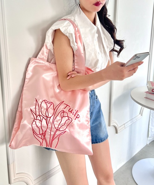 セール】チューリップ刺繍サテントートバッグ（トートバッグ）｜SOLLON