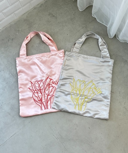 【クロスステッチ❤︎トートバッグ】ハンドメイド　サモイロフ　チューリップ クロスステッチ❤︎本革持ち手トートバッグ サモイロフ