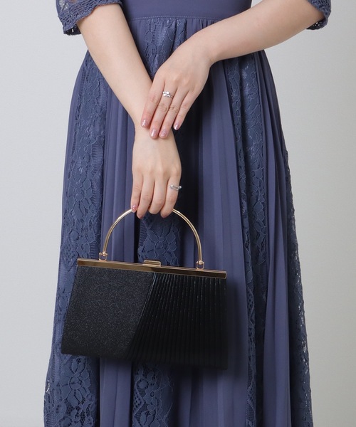 Lace Ladies(レースレディース)の「ラメ×プリーツ 3WAY コンパクト スクエア バッグ(クラッチバッグ・レディース・シルバー/ブラック/ゴールド・FREE)」の8枚目の写真