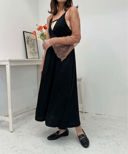 raffime（ラフィミー）の「カットアウトキャミワンピース（ワンピース・レディース・ブラック/グレイッシュベージュ/ピンク・MEDIUM/SMALL）」の2枚目の写真