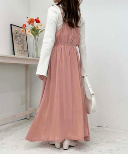 raffime（ラフィミー）の「カットアウトキャミワンピース（ワンピース・レディース・ブラック/グレイッシュベージュ/ピンク・MEDIUM/SMALL）」の17枚目の写真