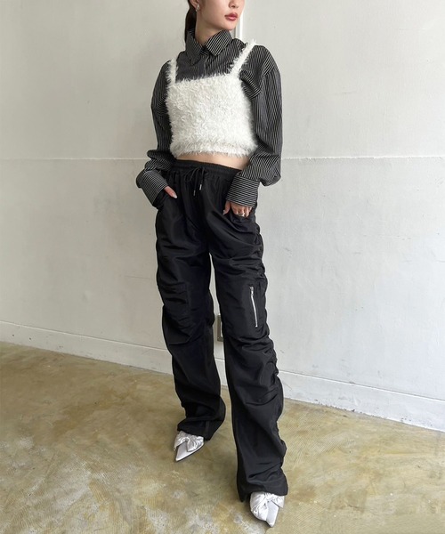 Jewelobe（ジュエローブ）の「フェザーチュールニットビスチェ（ベスト・レディース・チャコールグレー/グレー/ピンク/アイボリー・FREE）」の8枚目の写真