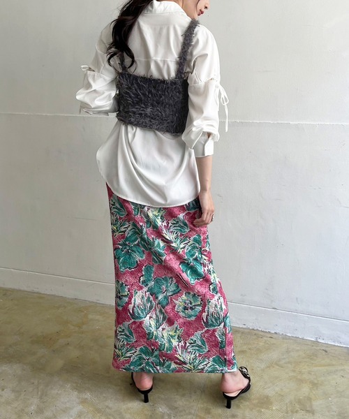 Jewelobe（ジュエローブ）の「フェザーチュールニットビスチェ（ベスト・レディース・チャコールグレー/グレー/ピンク/アイボリー・FREE）」の13枚目の写真