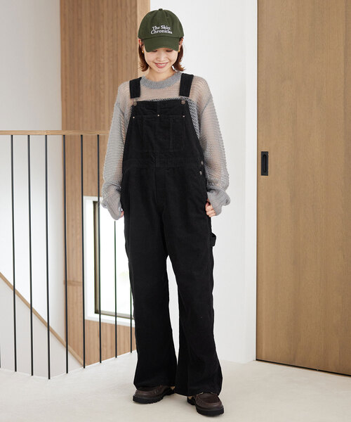 SLOBE IENA(スローブイエナ)の「コーデュロイサロペット(サロペット/オーバーオール・レディース・ブラック/ブラウン・FREE)」の3枚目の写真