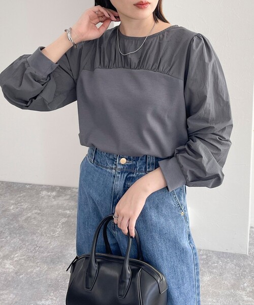 fredy emue(フレディエミュ)の「レイヤード見え異素材プルオーバー(Tシャツ/カットソー・レディース・オフホワイト/ブラック/チャコールグレー・38)」の19枚目の写真