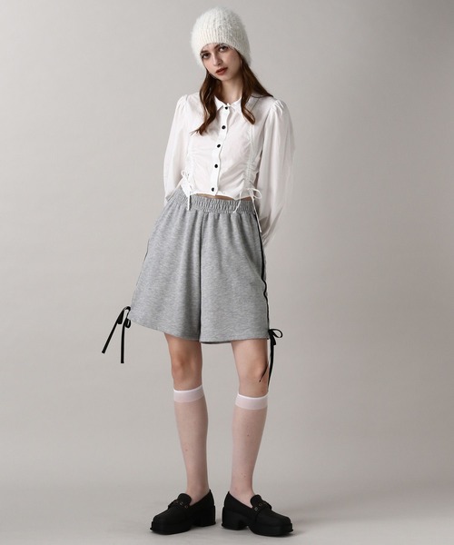 FOREVER 21（フォーエバー トゥエンティーワン）の「【2024FW】サイドリボンラインハーフパンツ（スウェットパンツ・レディース・ブラック/グレー・FREE）」の7枚目の写真