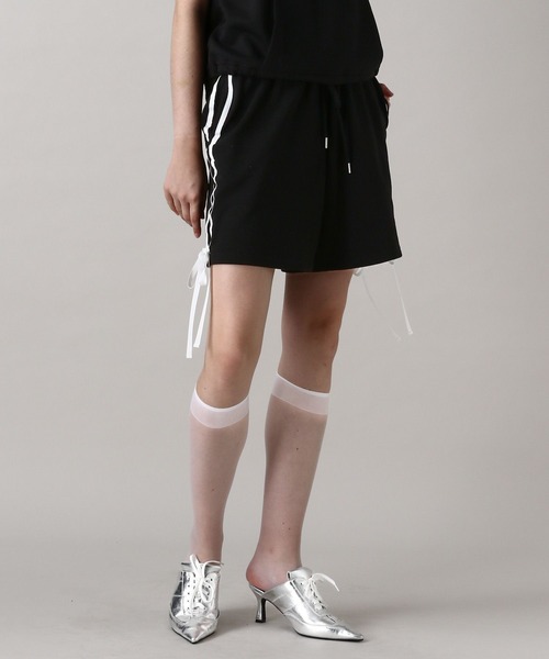 FOREVER 21（フォーエバー トゥエンティーワン）の「【2024FW】サイドリボンラインハーフパンツ（スウェットパンツ・レディース・ブラック/グレー・FREE）」の12枚目の写真